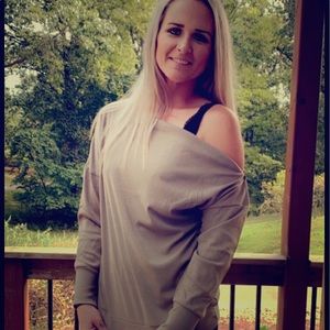 Off the shoulder zipper top